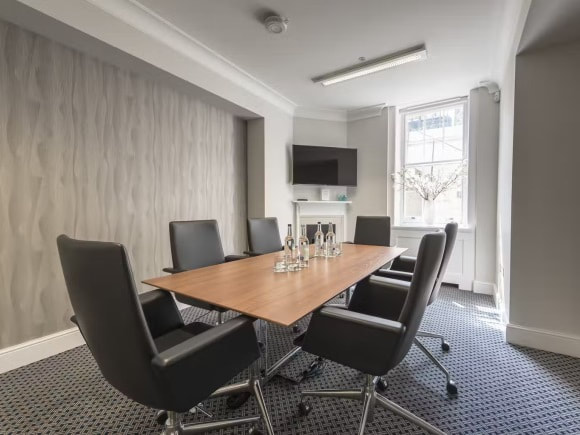 21 Gloucester Place meeting room