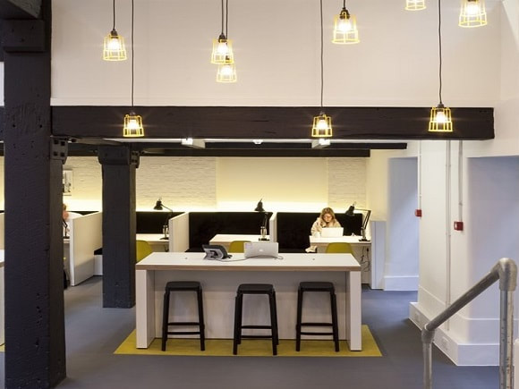 The Black And White Building coworking